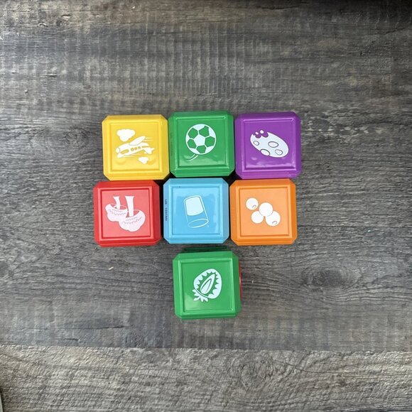 Fisher Price 7 Laugh & Learn First Words Sensory Play Blocks Baby Toy - Picture 3 of 6